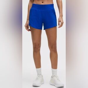 Lululemon Hotty Hot high-rise lined shorts Size 6 great condition!
